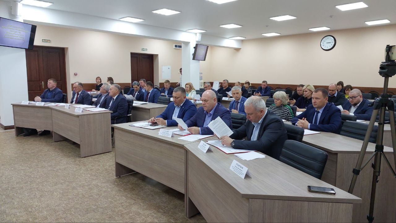 Состоялось заседание комитета и второе заседание Совета муниципального образования город Балаково пятого созыва