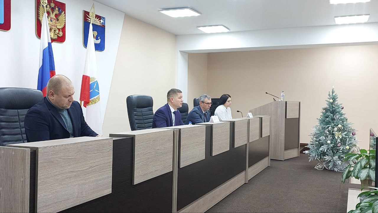 Состоялось заседание комитетов и третье заседание Совета муниципального образования город Балаково