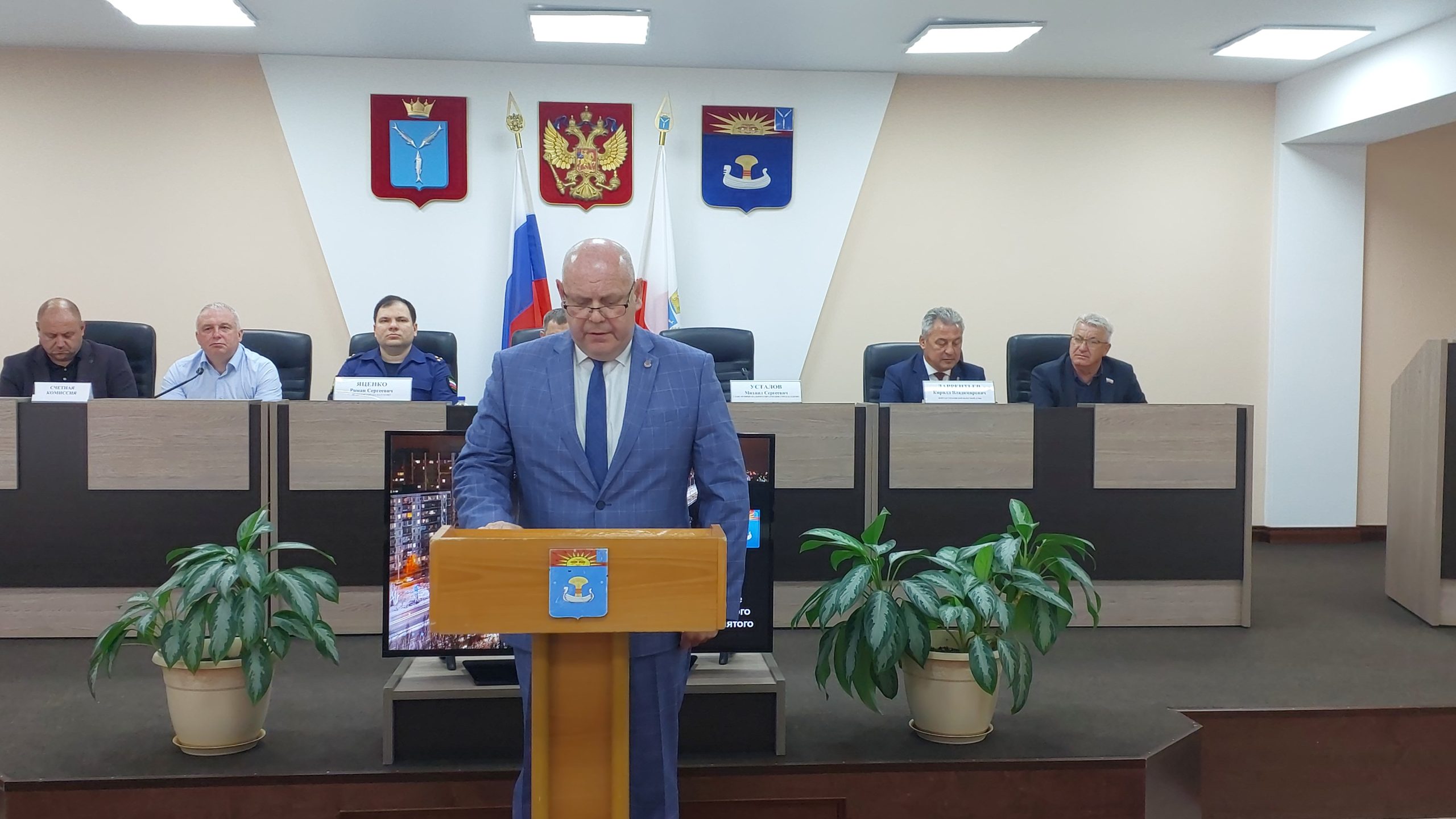 21 мая состоялось внеочередное заседание комитета и внеочередное двадцать второе заседание Совета