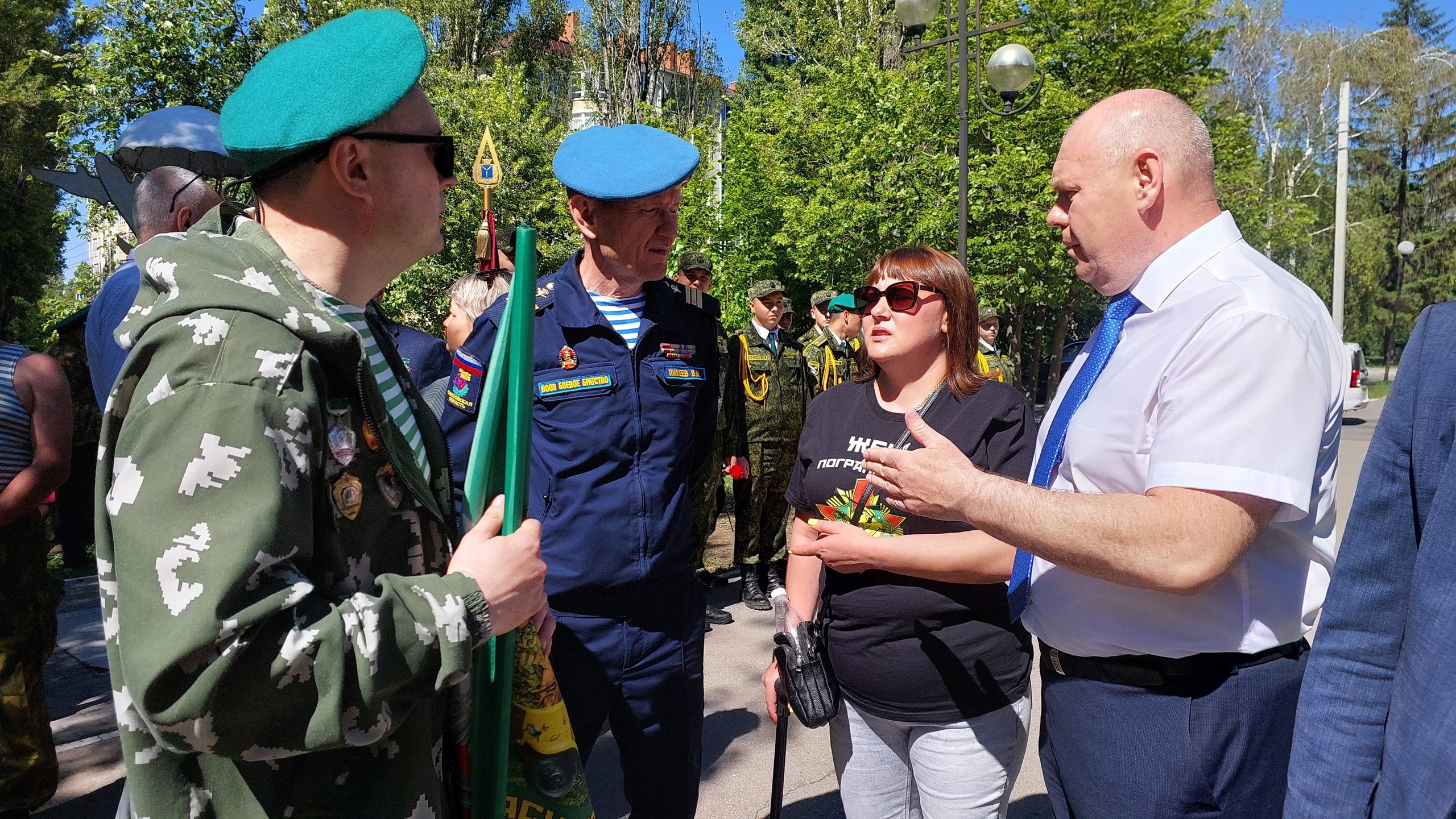 Глава города Балаково Михаил Усталов принял участие торжественном мероприятии, посвященном Дню пограничника