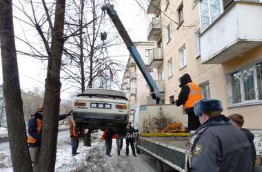 В Балаково начинается эвакуация брошенных авто